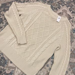 NWT Gap Cable Knit Cream Sweater Size Small